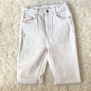 White denim jeans